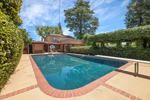 949 S Country Club Blvd, Stockton, CA 95204 - Photo 1