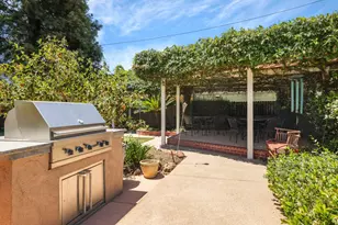 949 S Country Club Blvd, Stockton, CA 95204 - Photo 44