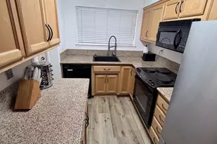 4308 Greenholme Dr, Sacramento, CA 95842 - Photo 10