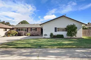 826 Maplewood, Lodi, CA 95240 - Photo 2