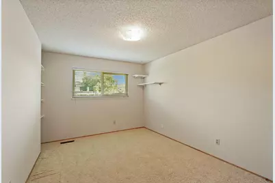 826 Maplewood, Lodi, CA 95240 - Photo 34