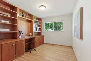 9418 Sara St, Elk Grove, CA 95624 - Photo 32