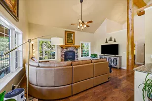 20581 Buck Ridge Rd, Grass Valley, CA 95949 - Photo 12