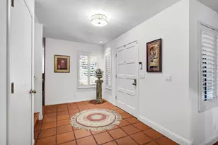 2044 University Park Dr, Sacramento, CA 95825 - Photo 4