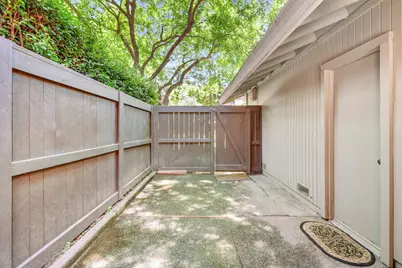 2044 University Park Drive, Sacramento, CA 95825 - Photo 44