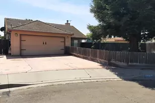 1047 Alexander Ct, Turlock, CA 95380 - Photo 2