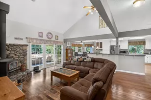 8004 Withrow Ct, Fair Oaks, CA 95628 - Photo 12