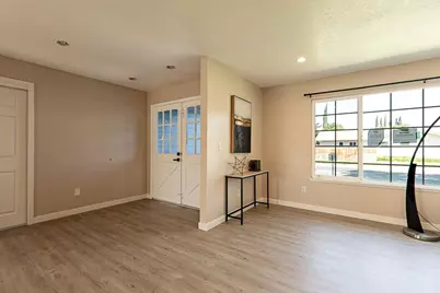 790 Hillsdale Drive, Turlock, CA 95382 - Photo 6
