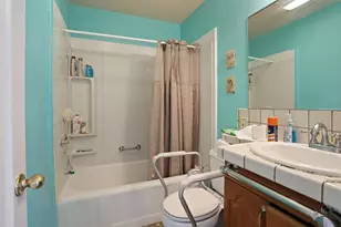 3061 Kroy, Sacramento, CA 95820 - Photo 16