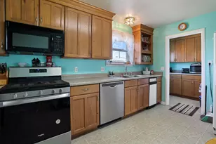 3061 Kroy, Sacramento, CA 95820 - Photo 12