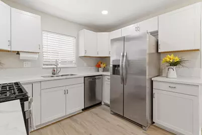 2201 Eicher Avenue, Modesto, CA 95350 - Photo 12