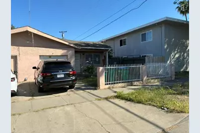 240 E Bianchi Road, Stockton, CA 95207 - Photo 4