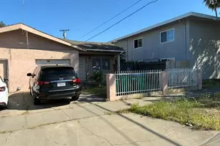 240 E Bianchi Rd, Stockton, CA 95207 - Photo 4