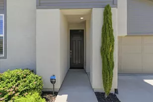 2240 Borealis Cir, Roseville, CA 95747 - Photo 4