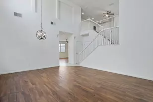 101 S Pinnacles Circle, Sacramento, CA 95835 - Photo 6