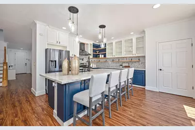 8832 Marlin Seas Court, Sacramento, CA 95828 - Photo 2