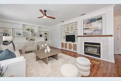8832 Marlin Seas Court, Sacramento, CA 95828 - Photo 8