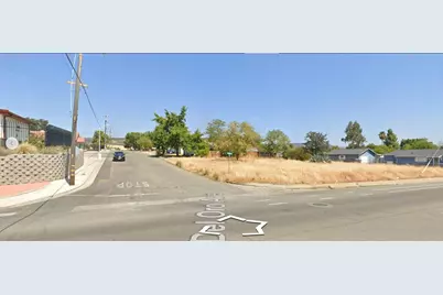 2008 Del Oro Avenue, Oroville, CA 95965 - Photo 4