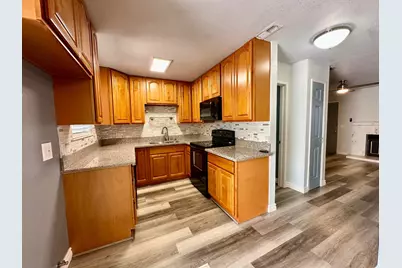 9127 Newhall Drive #33, Sacramento, CA 95826 - Photo 6