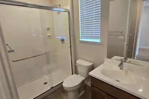 1347 Winterhart St, Galt, CA 95632 - Photo 6