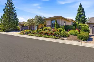 2471 Walden View Ln, Lincoln, CA 95648 - Photo 2