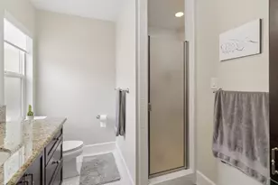 1300 Swanston Dr, Sacramento, CA 95818 - Photo 24