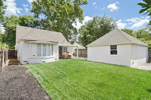 1300 Swanston Dr, Sacramento, CA 95818 - Photo 40