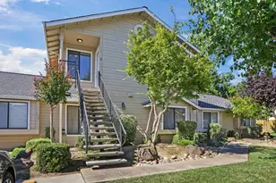 1918 S Mills Ave, Lodi, CA 95242 - Photo 1