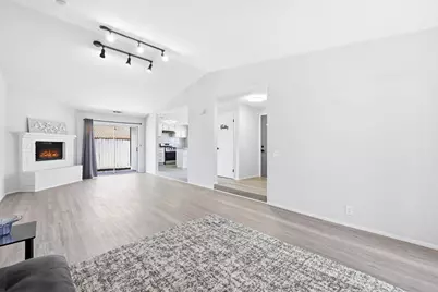 7370 Bruno Way, Sacramento, CA 95828 - Photo 8