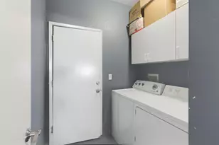 9240 Rose Parade Way, Sacramento, CA 95826 - Photo 18