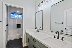 10816 Merritt Dr, Stockton, CA 95219 - Photo 42
