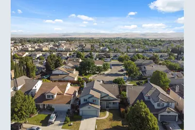2780 Oxford Lane, Tracy, CA 95377 - Photo 38