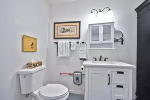 2755 25th St, Sacramento, CA 95818 - Photo 60
