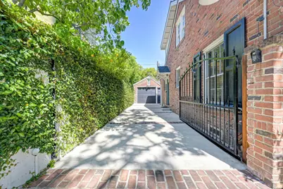 2755 25th Street, Sacramento, CA 95818 - Photo 62