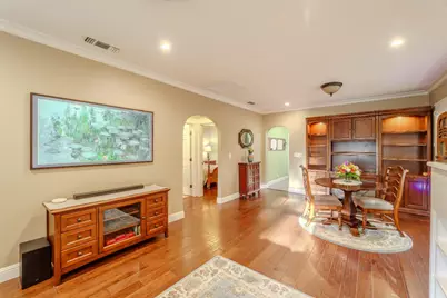 557 San Miguel Way, Sacramento, CA 95819 - Photo 4