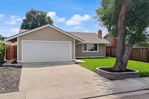 688 Chestnut Ave, Tracy, CA 95376 - Photo 2