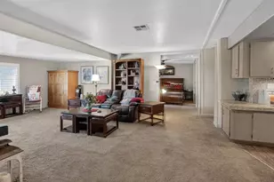 Calle Maria, Elk Grove, CA 95624 - Photo 28