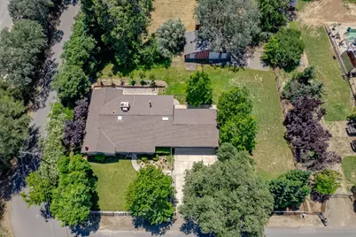 9490 Golden Gate Avenue, Orangevale, CA 95662 - Photo 36