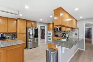 8510 Diamond Oak Way, Elk Grove, CA 95624 - Photo 14