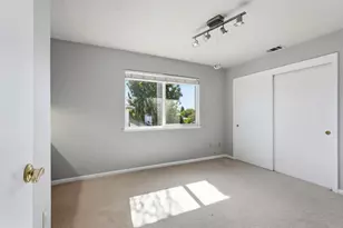 8510 Diamond Oak Way, Elk Grove, CA 95624 - Photo 24