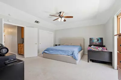 8510 Diamond Oak Way, Elk Grove, CA 95624 - Photo 32