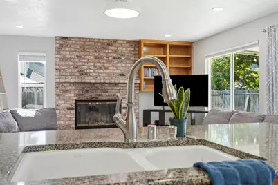 8510 Diamond Oak Way, Elk Grove, CA 95624 - Photo 18