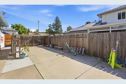 8510 Diamond Oak Way, Elk Grove, CA 95624 - Photo 46