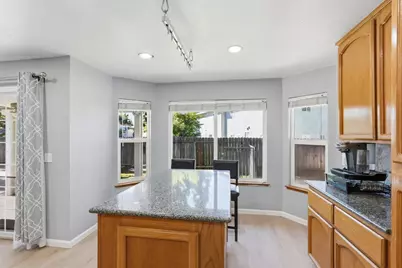8510 Diamond Oak Way, Elk Grove, CA 95624 - Photo 18