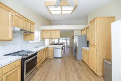 1201 Crater Avenue, Modesto, CA 95351 - Photo 12