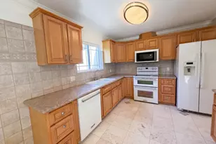 9534 Brakeman Ct, Sacramento, CA 95827 - Photo 8