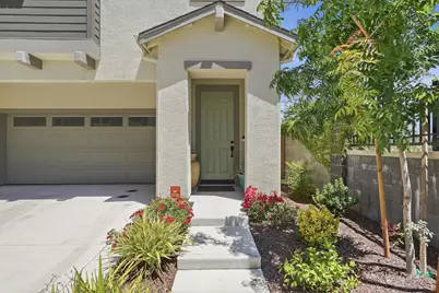 898 Lake Park Circle, Galt, CA 95632 - Photo 2