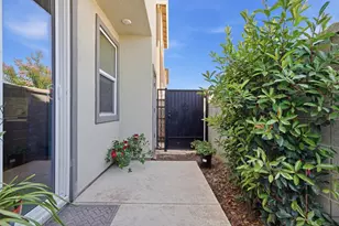 898 Lake Park Cir, Galt, CA 95632 - Photo 20