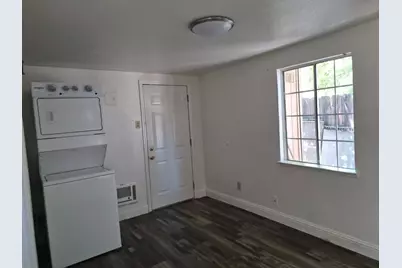 204 College Avenue, Modesto, CA 95350 - Photo 4