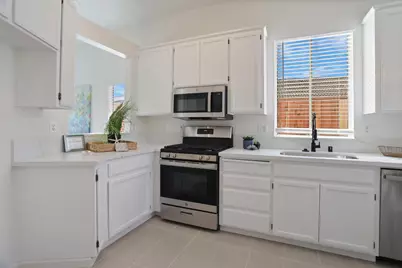 1927 Grove Court, Tracy, CA 95376 - Photo 14